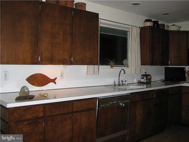 142 Beck Road Quakertown, PA 18951 - Photo 8 of 24 Gallery Image 8