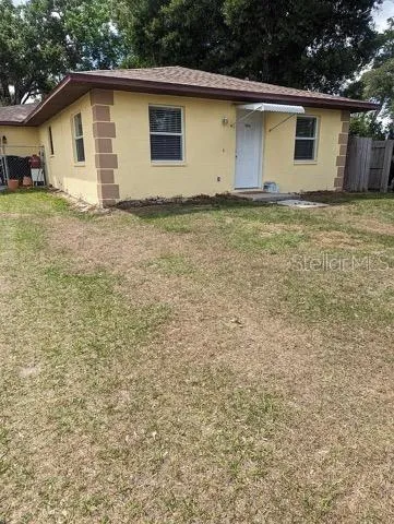 $329,900 | 5553 19th Street, Zephyrhills, FL 33542