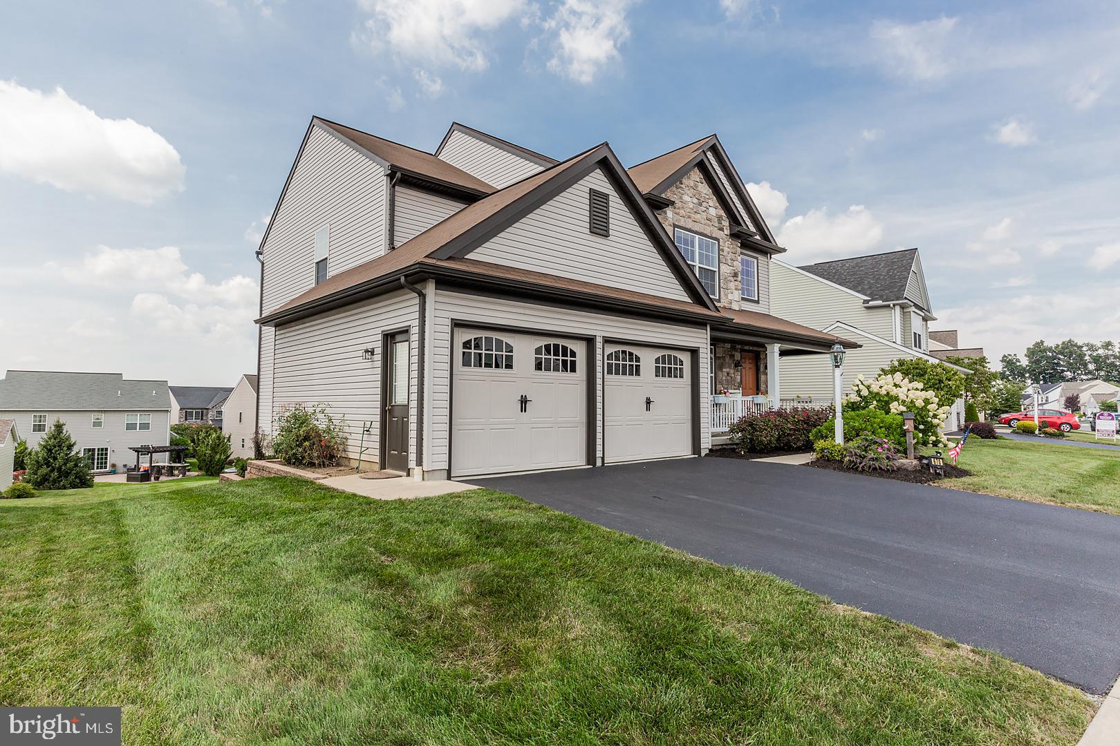 670 Hamaker Road Manheim, PA 17545 - Photo 3 of 65