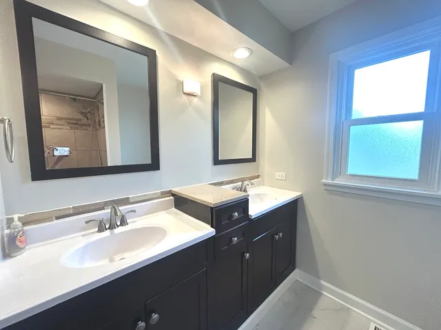 $495,900 | 1402 Berry Lane, Flossmoor, IL 60422