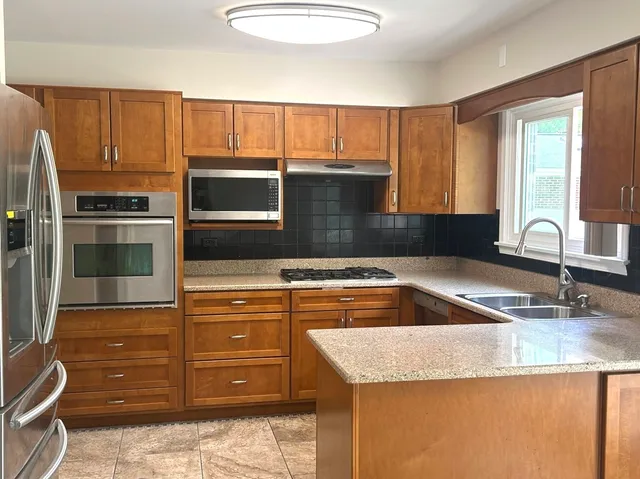 $495,900 | 1402 Berry Lane, Flossmoor, IL 60422