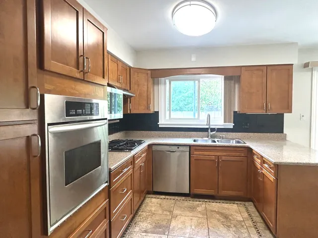 $495,900 | 1402 Berry Lane, Flossmoor, IL 60422