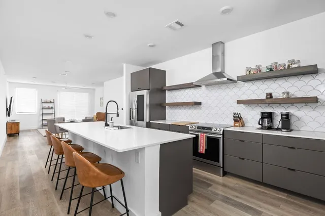 $515,000 | 2709 East 5th Street, Unit 1306, Austin, TX 78702