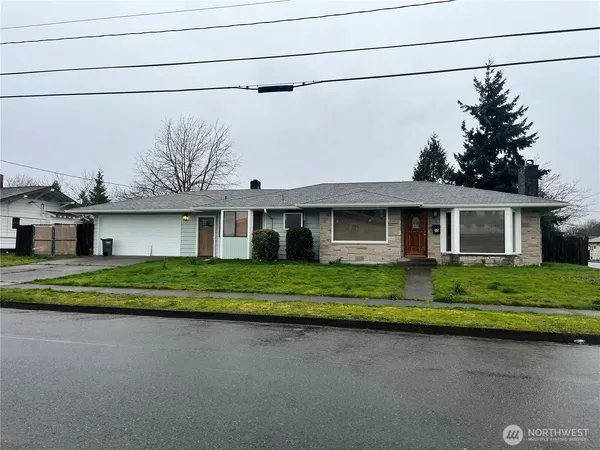 $3,000 | 15 L Street Northeast, Auburn, WA 98002