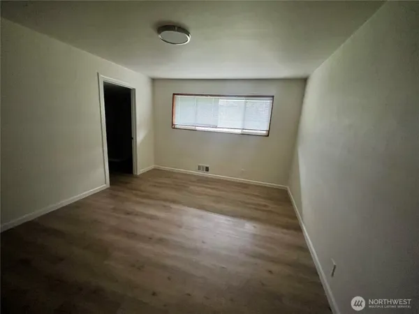 $3,000 | 15 L Street Northeast, Auburn, WA 98002