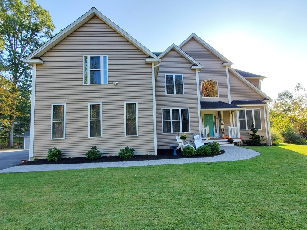 46 Whitewood Road Milford, MA 01757 - Photo 2 of 42 Gallery Image 2