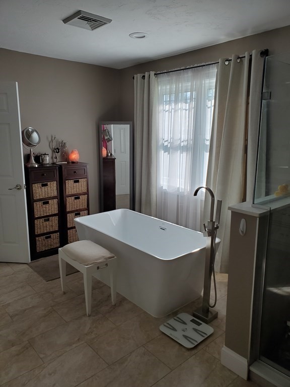 46 Whitewood Road Milford, MA 01757 - Photo 22 of 42 Gallery Image 22