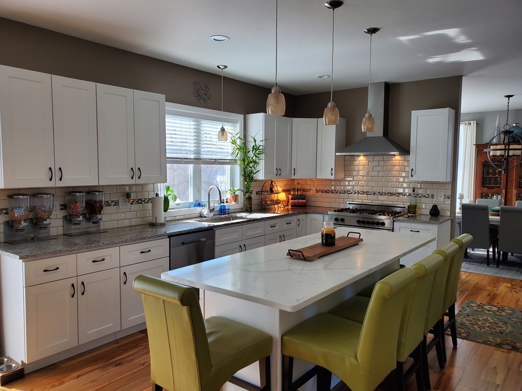 46 Whitewood Road Milford, MA 01757 - Photo 6 of 42 Gallery Image 6