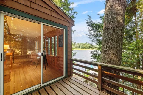 $675,000 | 69 Buoniello Road, Moultonborough, NH 03254