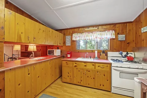 $675,000 | 69 Buoniello Road, Moultonborough, NH 03254