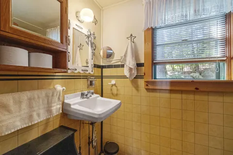 $675,000 | 69 Buoniello Road, Moultonborough, NH 03254