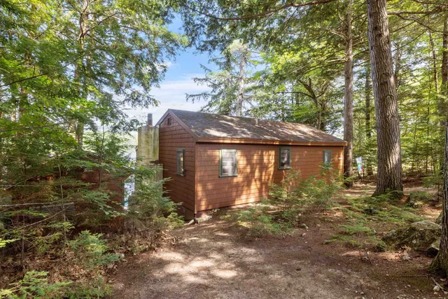 $675,000 | 69 Buoniello Road, Moultonborough, NH 03254