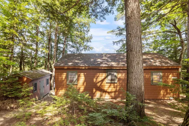 $675,000 | 69 Buoniello Road, Moultonborough, NH 03254