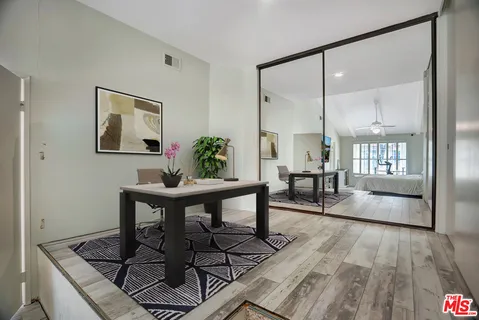 $615,000 | 7100 Balboa Boulevard, Unit 702, Van Nuys, CA 91406