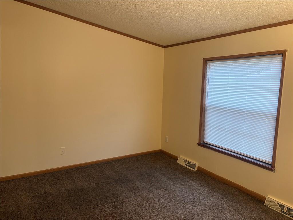 903 Union Street Farrell, PA 16121 - Photo 14 of 29 a view of an empty room