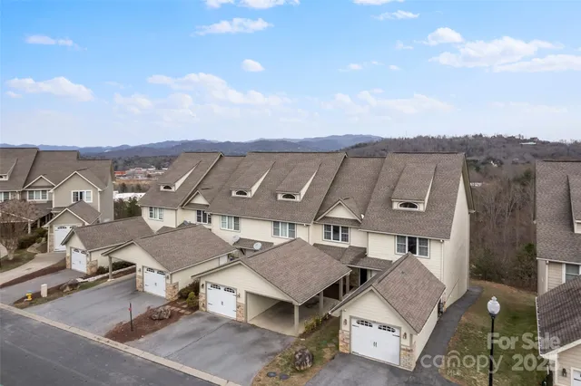 $370,000 | 41 Rotunda Circle, Asheville, NC 28806