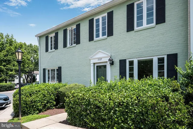 $439,900 | 2527 Holman Avenue, Unit 2514, Silver Spring, MD 20910
