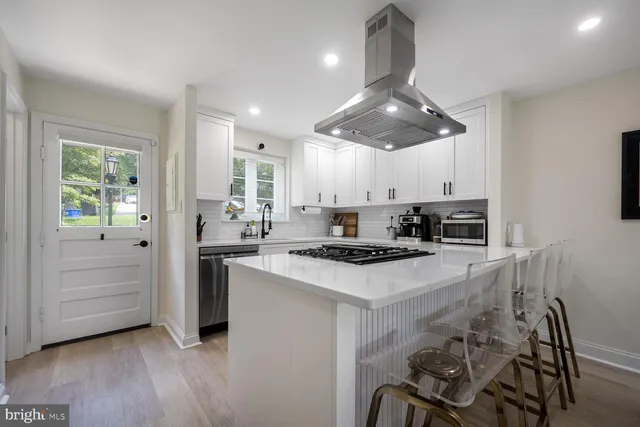 $439,900 | 2527 Holman Avenue, Unit 2514, Silver Spring, MD 20910