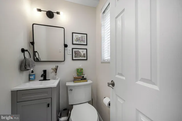 $439,900 | 2527 Holman Avenue, Unit 2514, Silver Spring, MD 20910