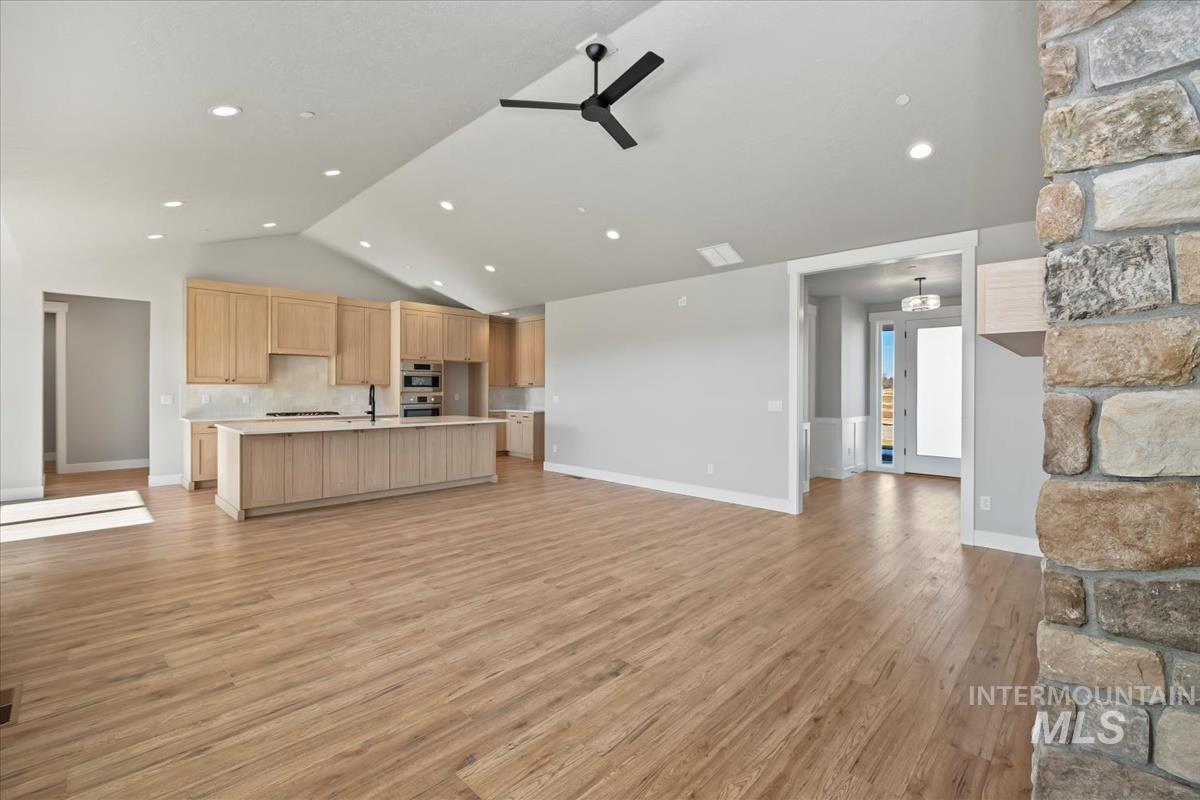15319 Rhodes Court Caldwell, ID 83607 - Photo 7 of 36