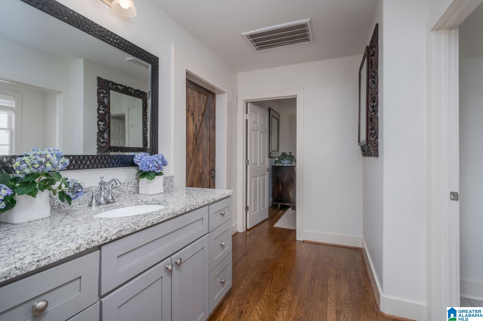120 Spring Street Mountain Brook, AL 35213 - Photo 29 of 46