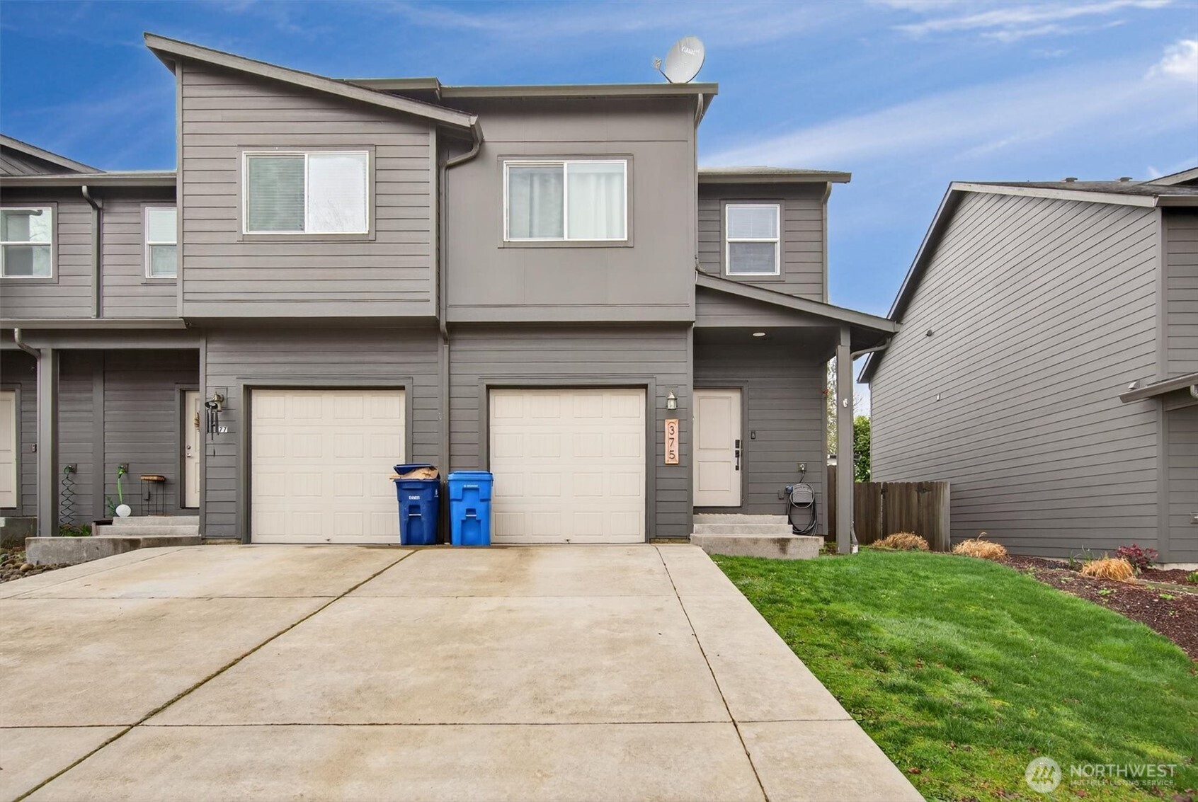 375 South 10th Street Kalama, WA 98625 - Photo 2 of 29
