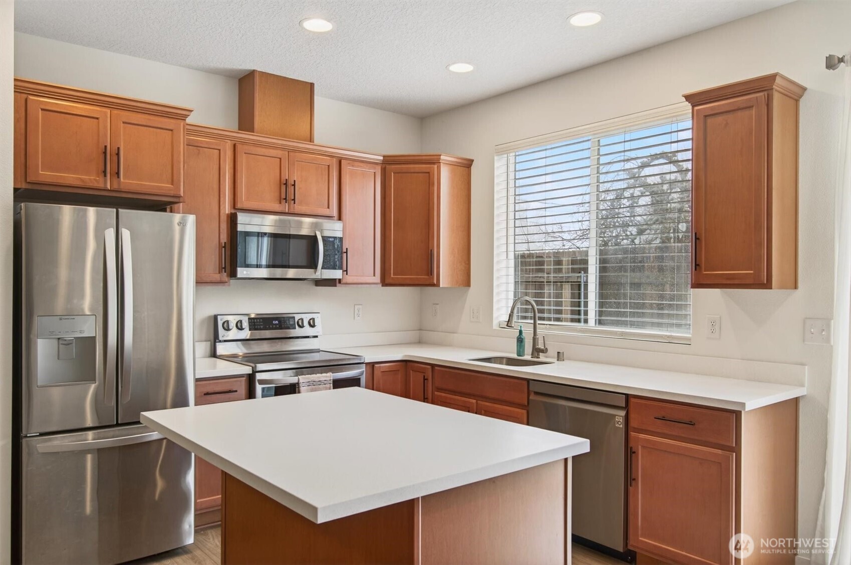 375 South 10th Street Kalama, WA 98625 - Photo 10 of 29