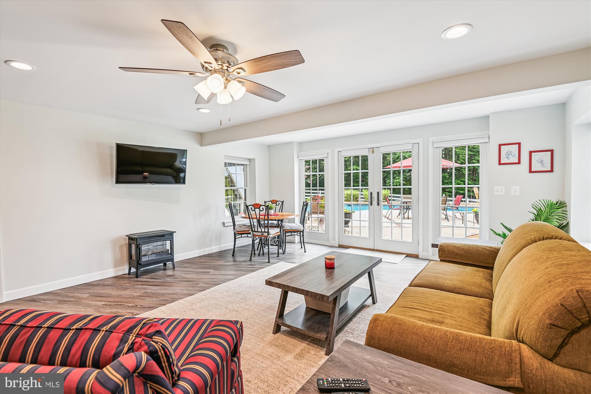 4162 Bill Moxley Road Mount Airy, MD 21771 - Photo 55 of 65 Living Room