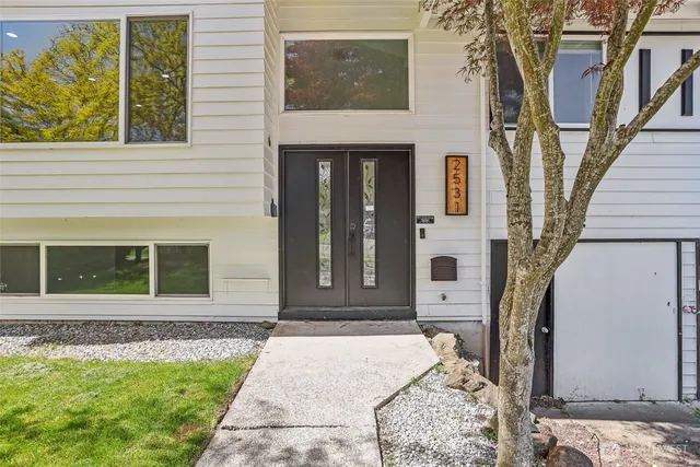 $719,900 | 2531 Smithers Avenue South, Renton, WA 98055