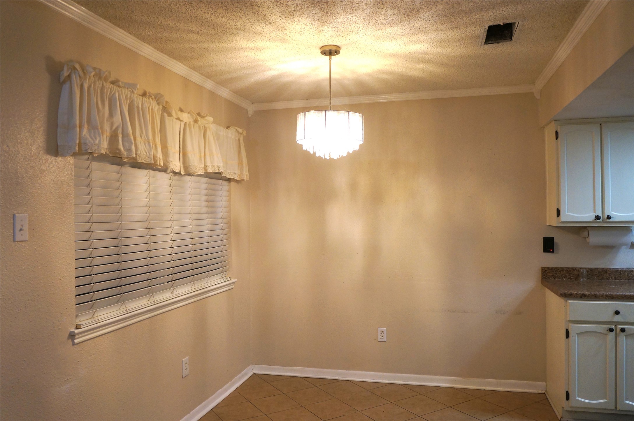 718 Silverpines Road Houston, TX 77062 - Photo 12 of 49