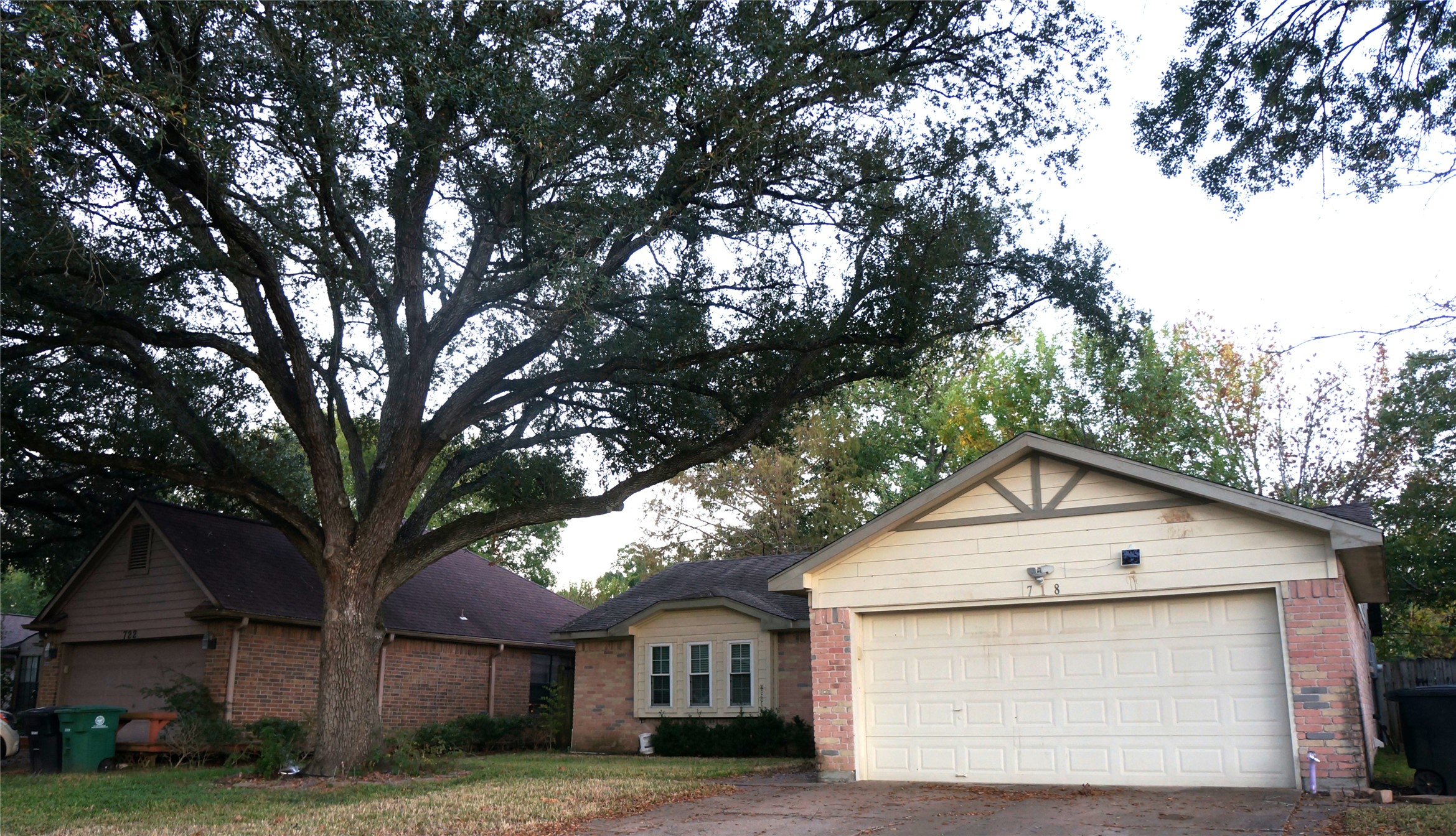 718 Silverpines Road Houston, TX 77062 - Photo 4 of 49