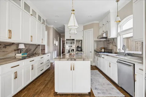 $1,290,000 | 4809 Evergreen Street, Bellaire, TX 77401