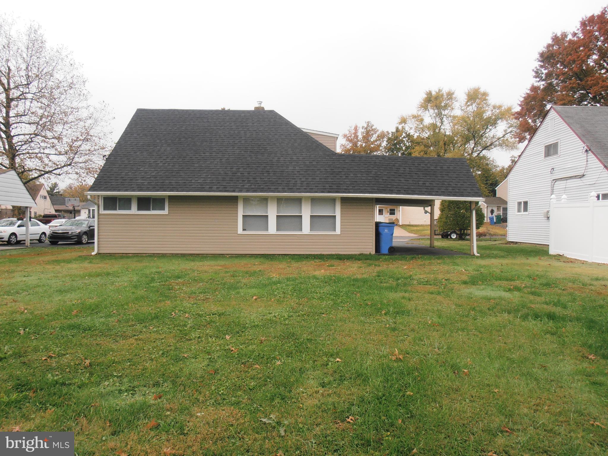 40 Ravine Lane Levittown, PA 19055 - Photo 19 of 20 Back of house
