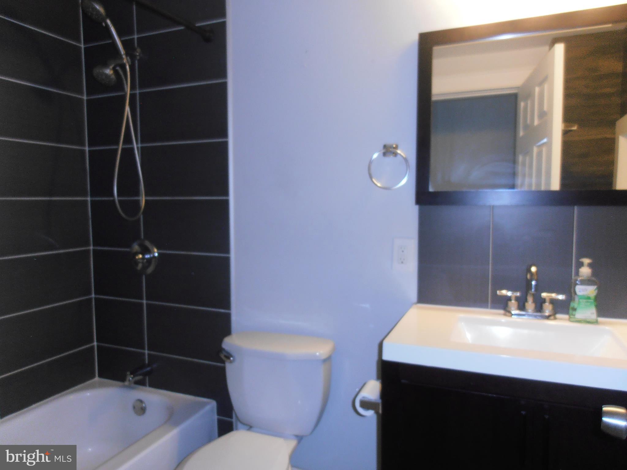 40 Ravine Lane Levittown, PA 19055 - Photo 10 of 20 Main floor bathroom