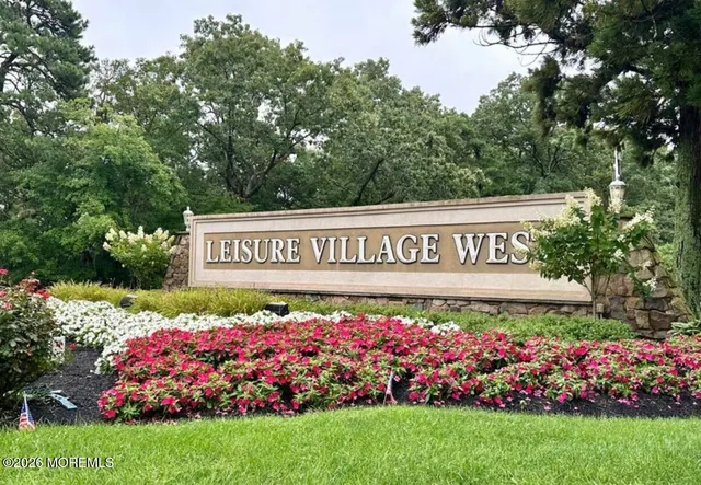 a view of outdoor space yard and entertaining space