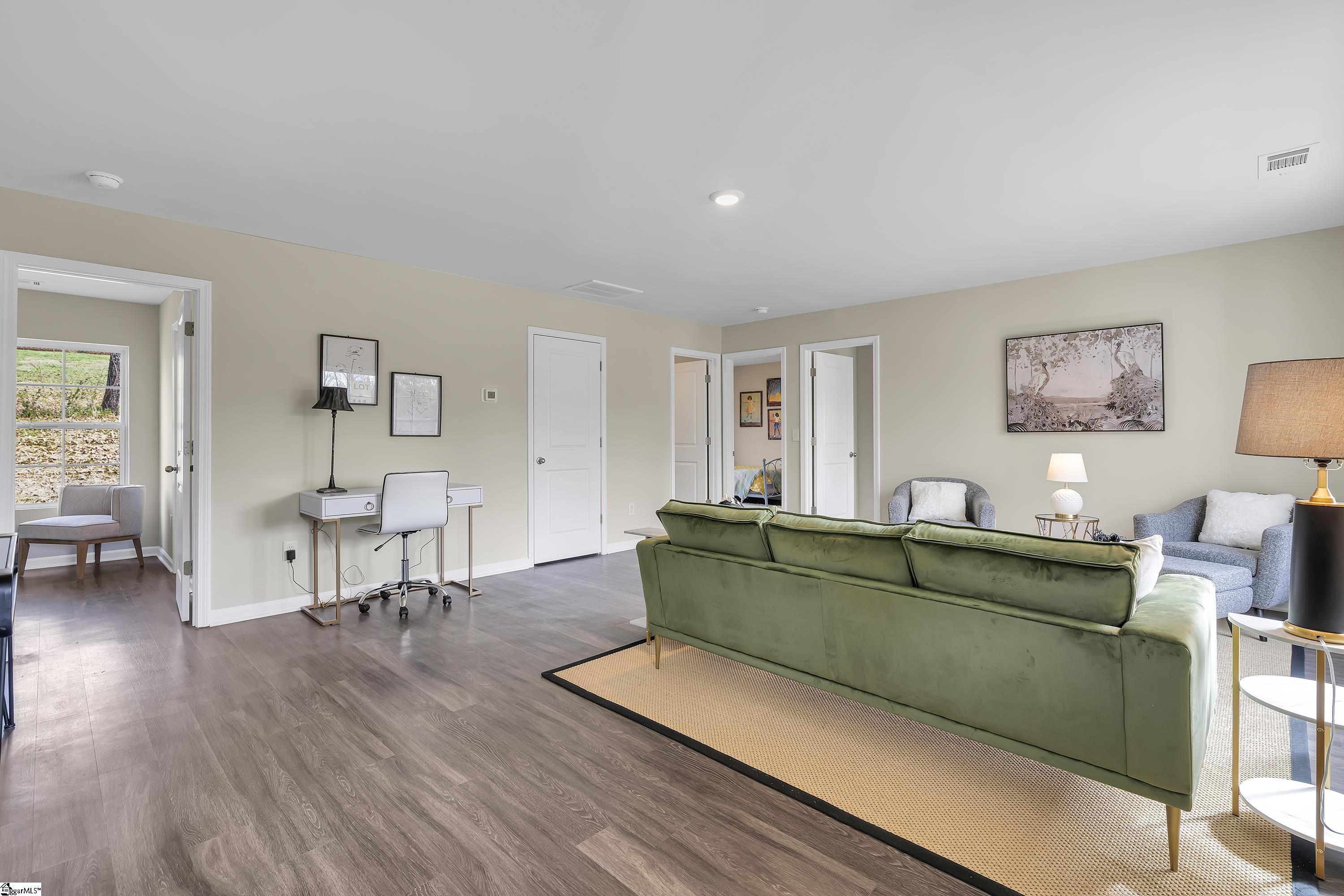 311 Anchor Road Greenville, SC 29617 - Photo 5 of 18 Gallery Image 5