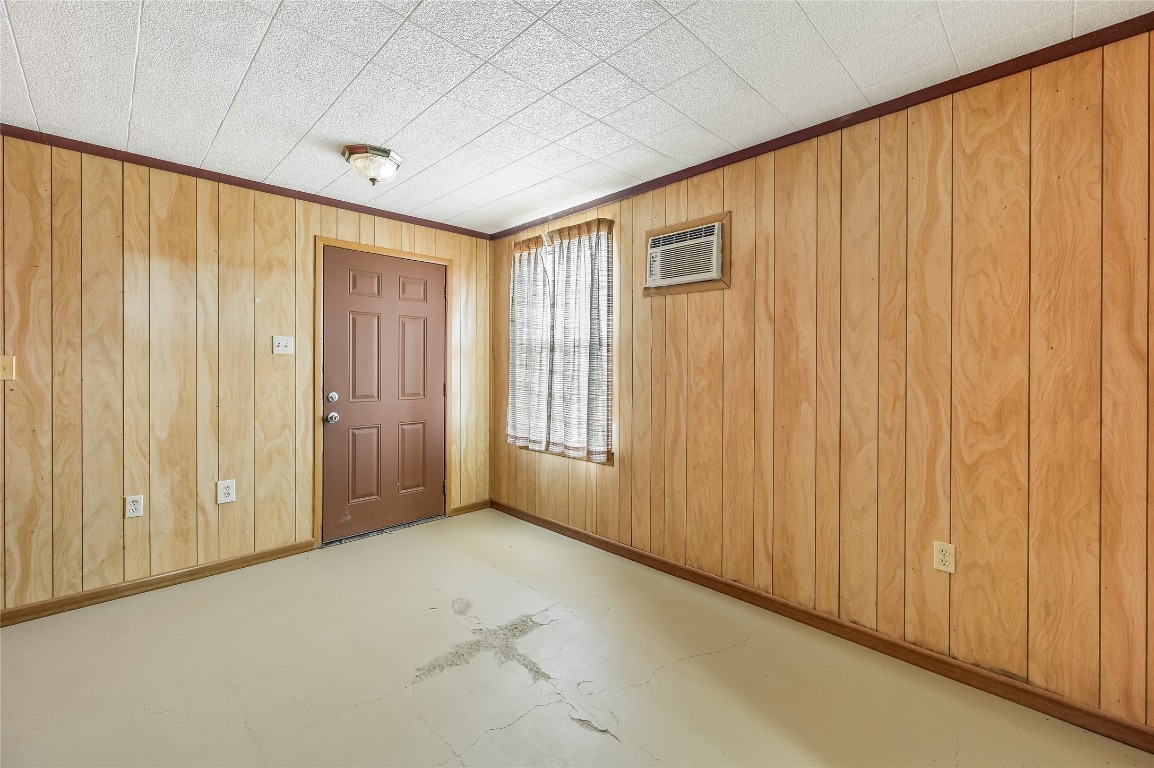 5637 Jeddo Road Waelder, TX 78959 - Photo 17 of 37 a view of an empty room with a window