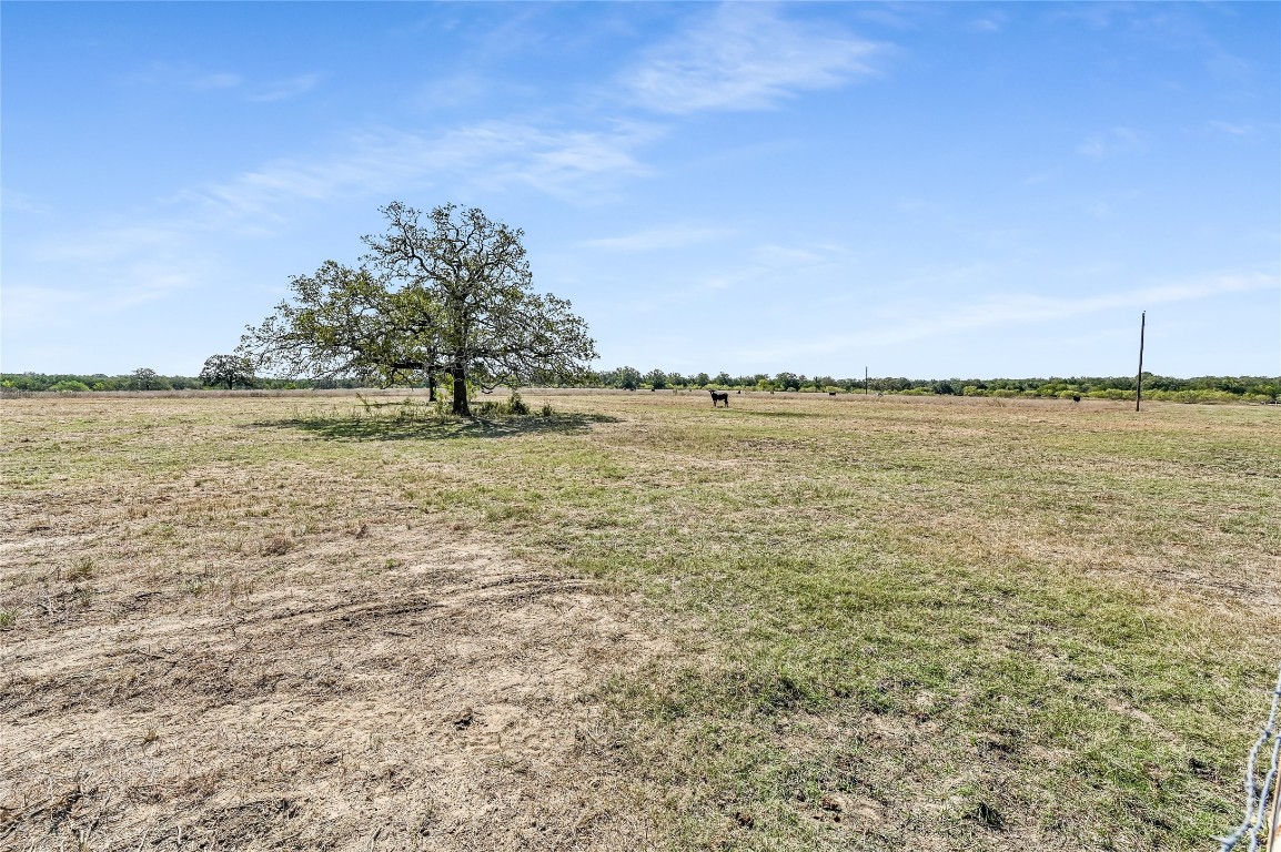 5637 Jeddo Road Waelder, TX 78959 - Photo 25 of 37 a view of an ocean