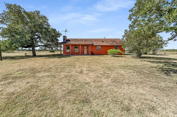 $1,600,000 | 5637 Jeddo Road, Waelder, TX 78959