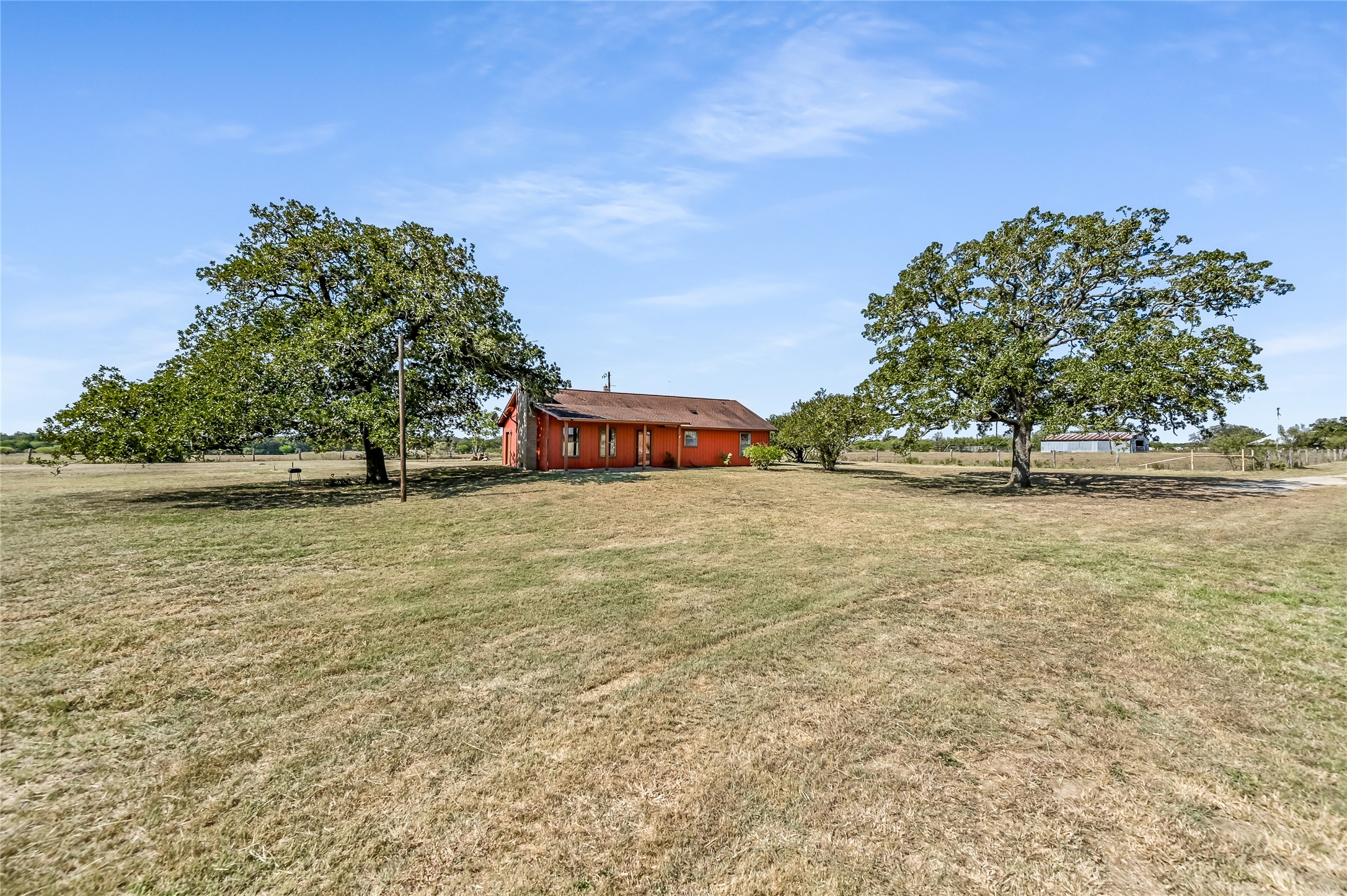 5637 Jeddo Road Waelder, TX 78959 - Photo 7 of 37