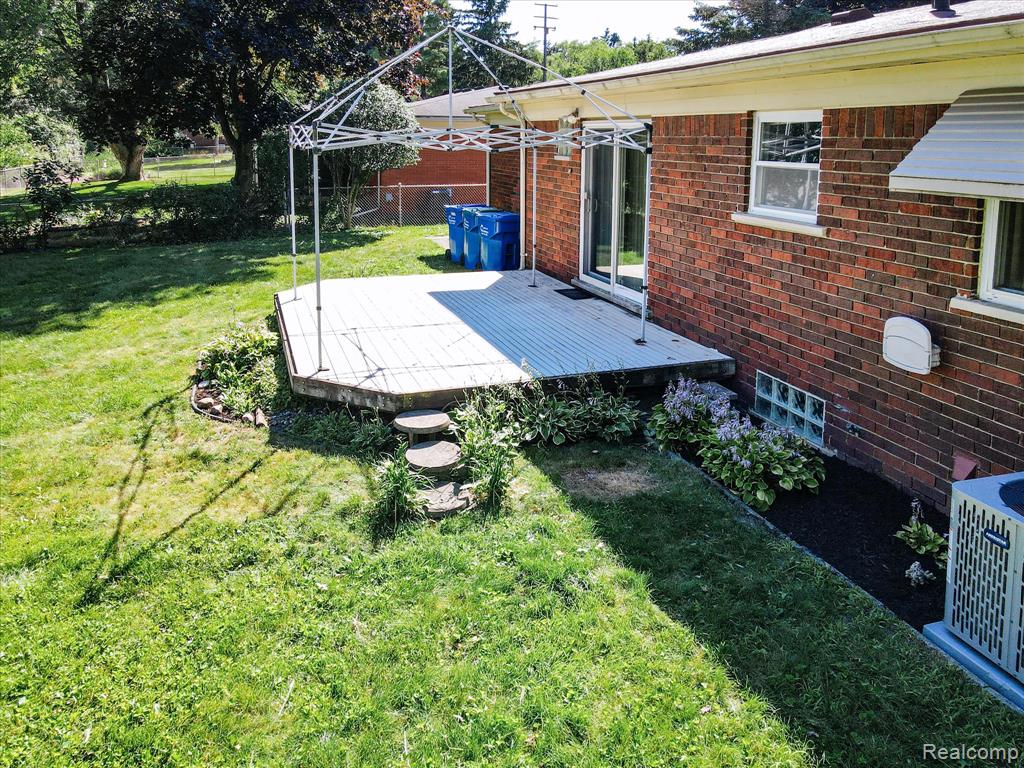 11366 Chicago Road Warren, MI 48093 - Photo 32 of 49