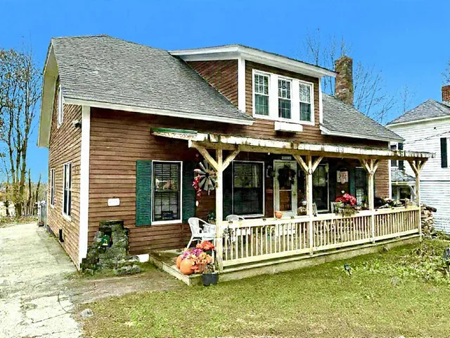 $350,000 | 74 Zions Hill Road, Dexter, ME 04930