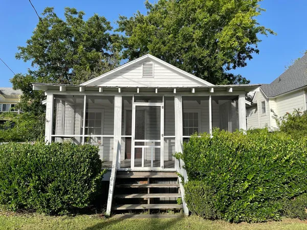 $1,799,000 | 409 Station 22 1/2 Street, Sullivans Island, SC 29482