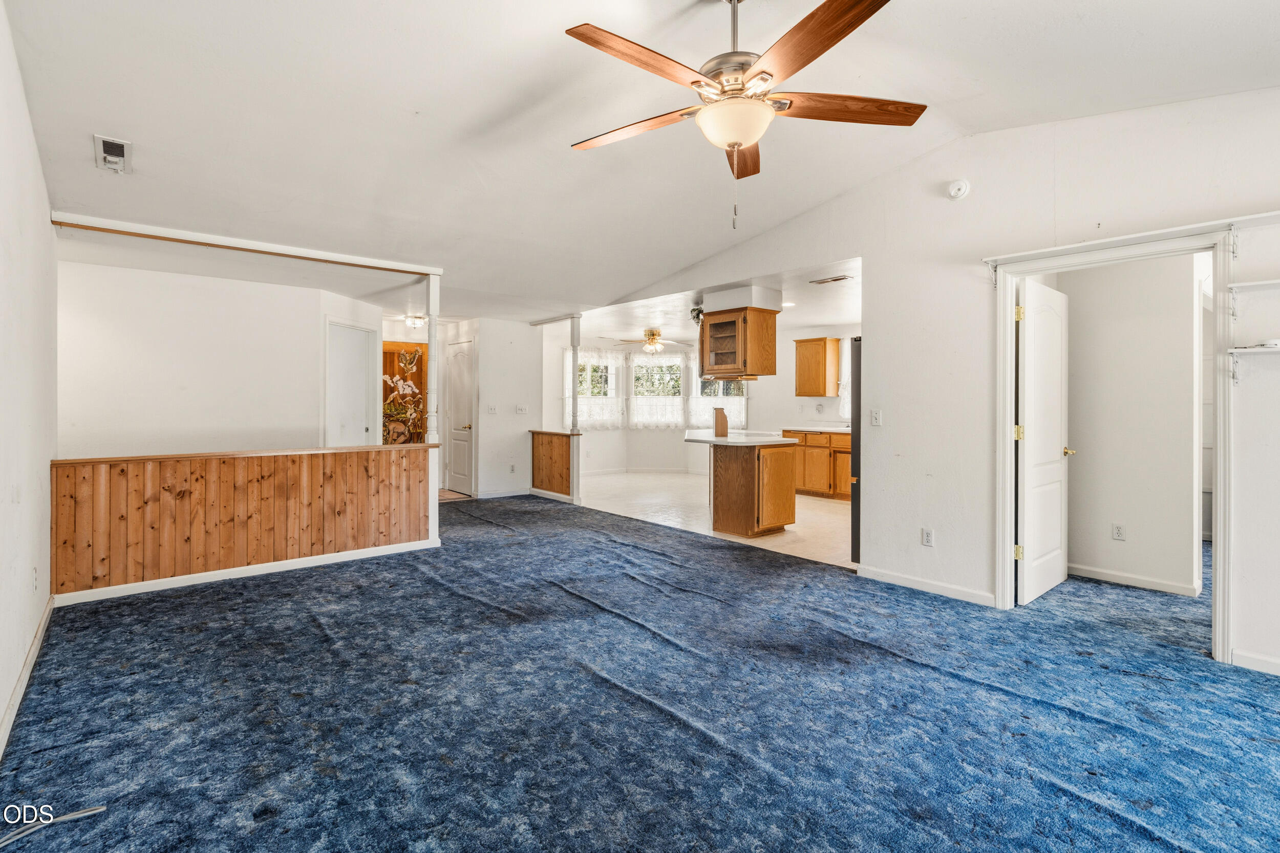 8320 Blackwell Road Central Point, OR 97502 - Photo 8 of 38