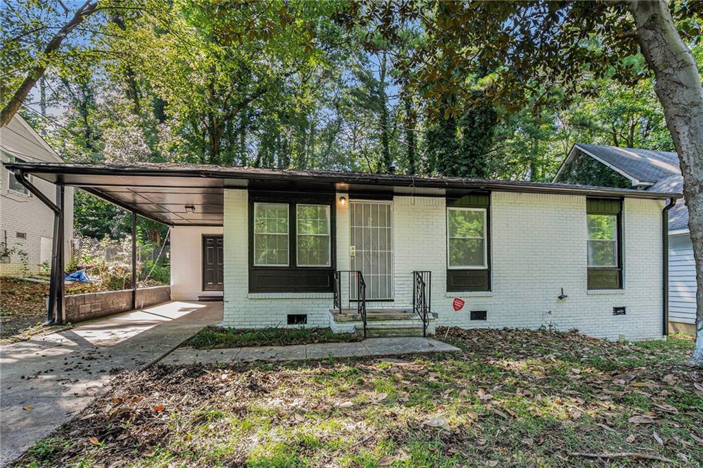 836 Bolton Road Northwest Atlanta, GA 30331 - Photo 2 of 23