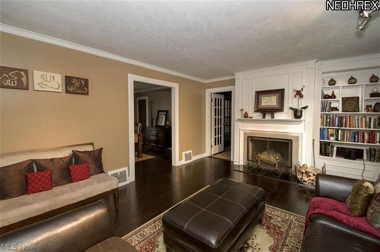 16080 Glynn Road Cleveland, OH 44112 - Photo 4 of 22
