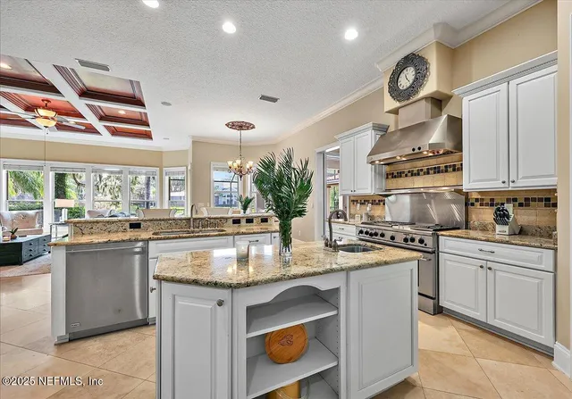 $2,400,000 | 13636 Queens Harbor Boulevard North, Jacksonville, FL 32225