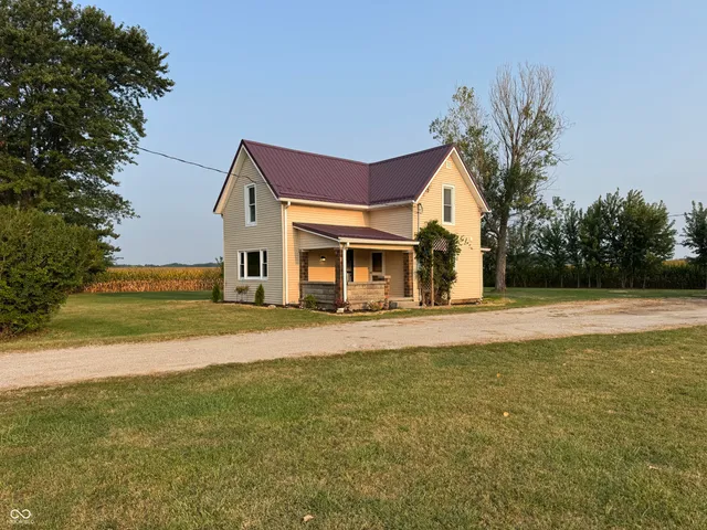 $219,000 | 1724 East 1000 South, Kingman, IN 47952