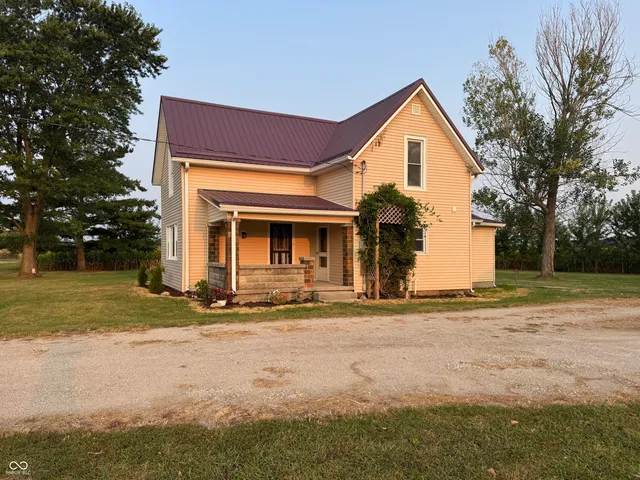 $219,000 | 1724 East 1000 South, Kingman, IN 47952