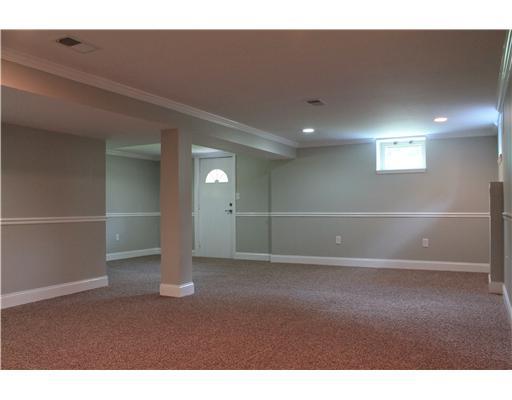 554 Thompson Run Road Pittsburgh, PA 15237 - Photo 12 of 16 Family Room.